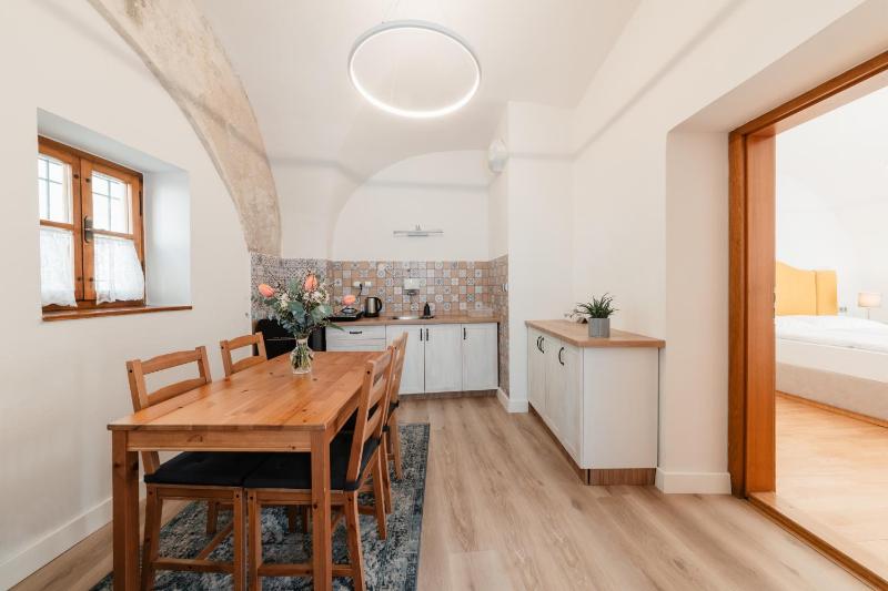 Apartment image 3