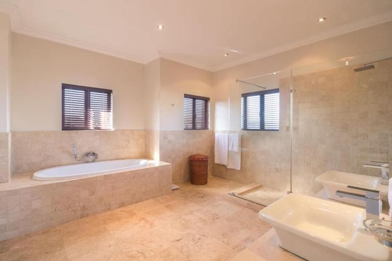 SW2 - Pezula Luxury Villa - image 13