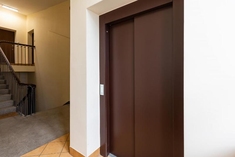 Warsaw City Centre Apartment Poznanska with Air-Conditioning by Noclegi Renters - image 15