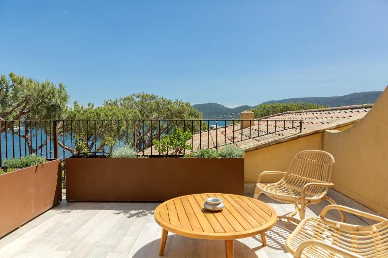 Privilege Double Room with Sea View image 3