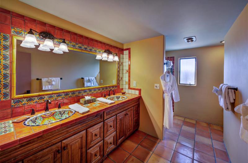 King Suite image 4