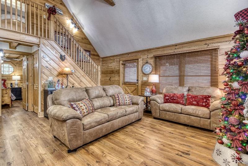 ER239 - Sleepy Bear cabin - image 8