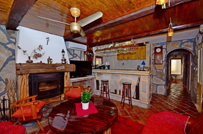 Apartment image 4