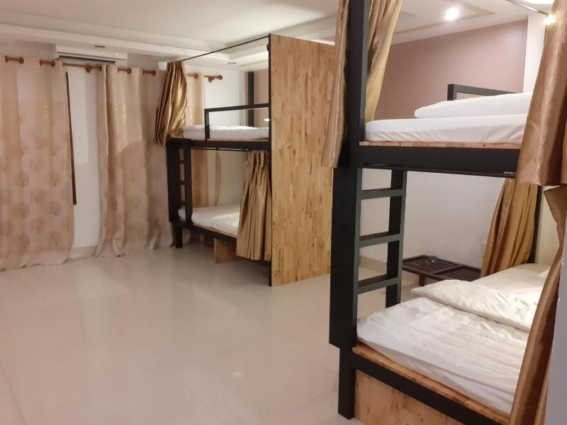 Hoang Thu Hostel - image 2