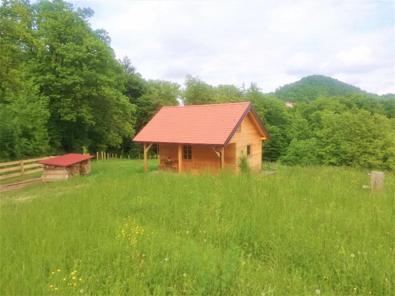 Lesena hiška čebelnjak Images