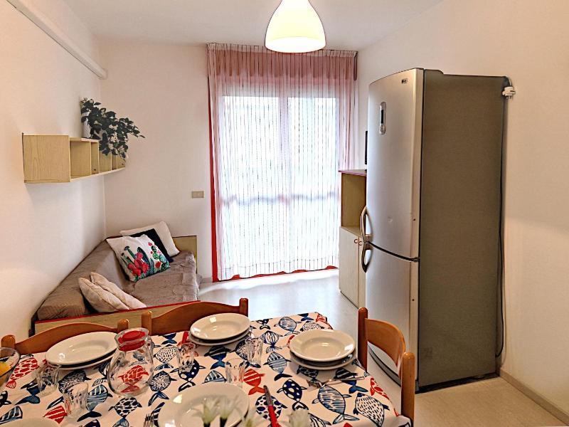 Appartamenti Urano with a family bedroom for 4 people and private locked garage - image 1