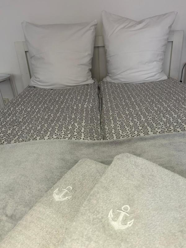 Double Room image 2