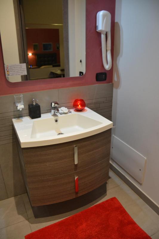 Comfort Single Room with Balcony image 3