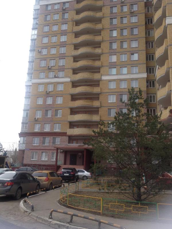 One-Bedroom Apartment image 1