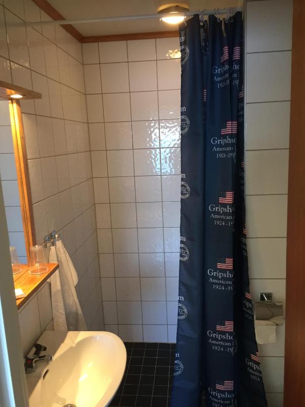 Double or Twin Room with Sea View image 3