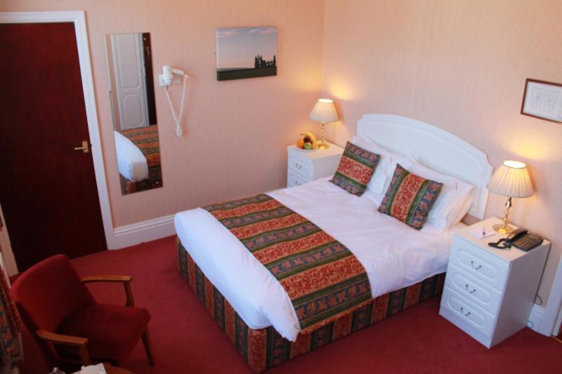 Saxonville Hotel - image 26