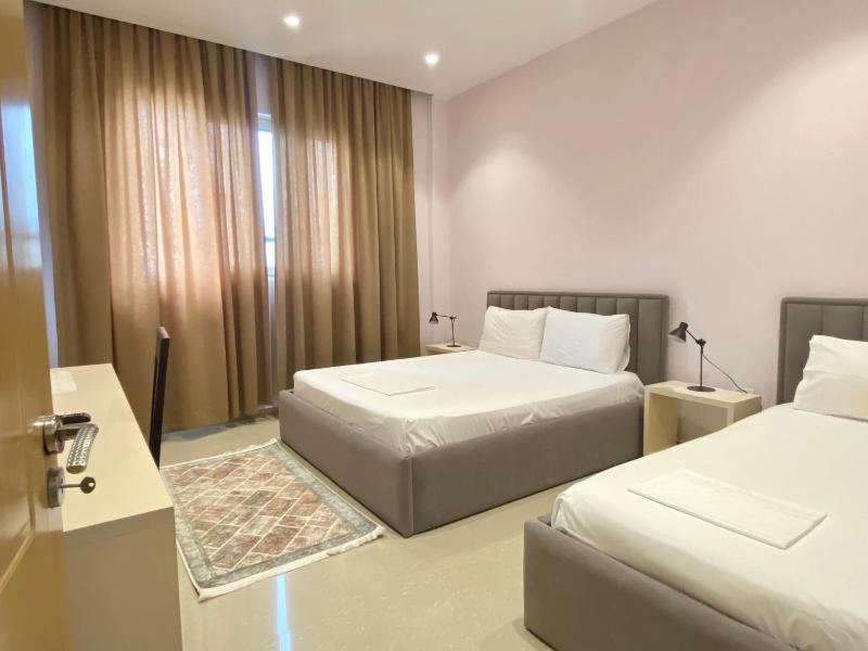 Deluxe Double Room image 1