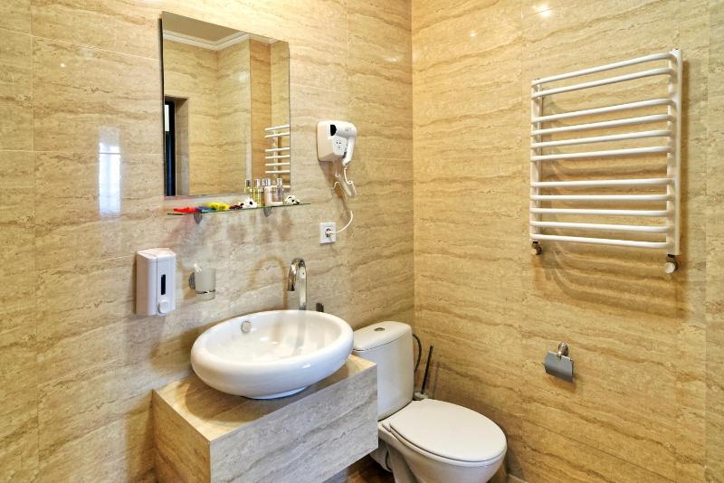 Classic Double Room with Treatment image 3