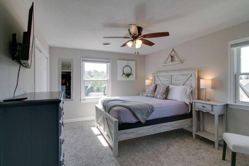 Three-Bedroom Holiday Home  image 1