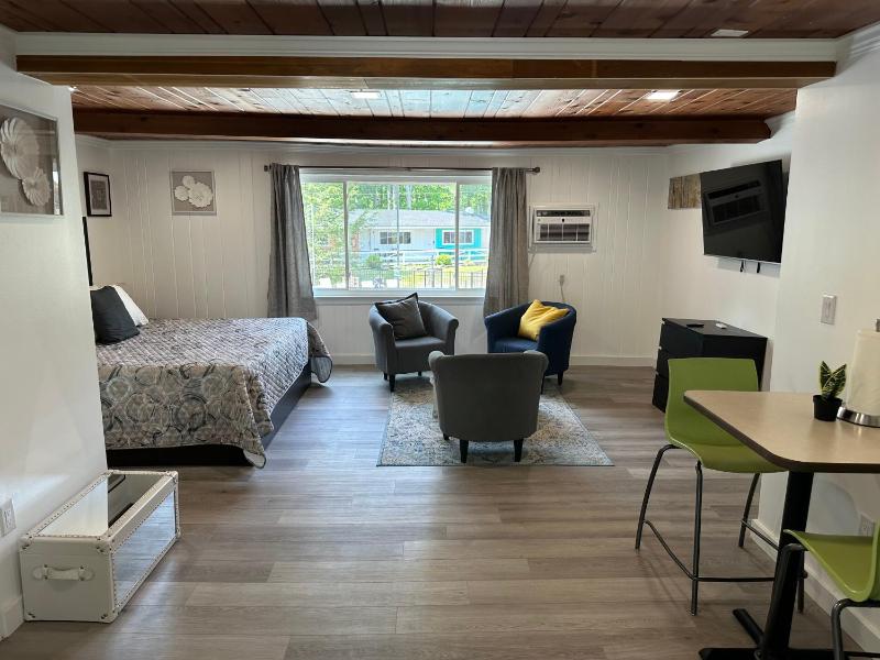 Executive Suite image 1