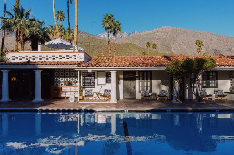Villa Royale Inn - image 14