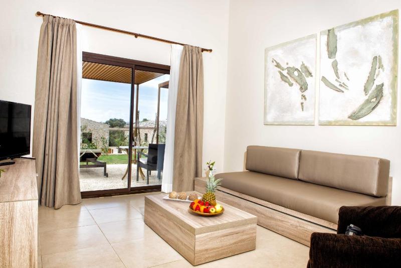 Superior Suite image 2