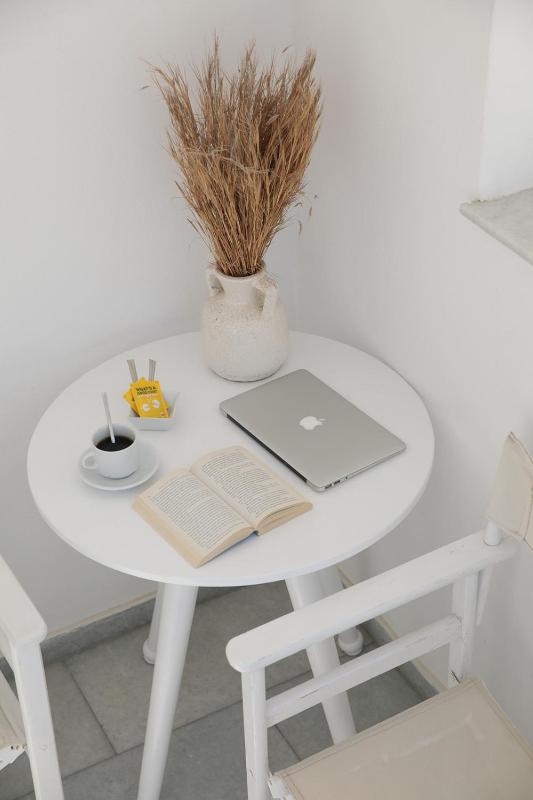 Economy Triple Room with Patio and Sea View image 2