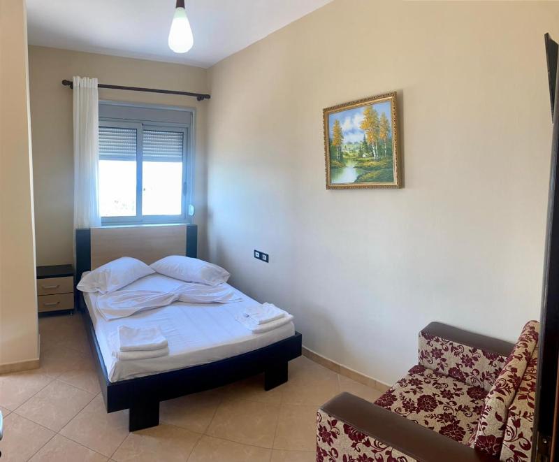 Double Room with Balcony and Sea View image 1