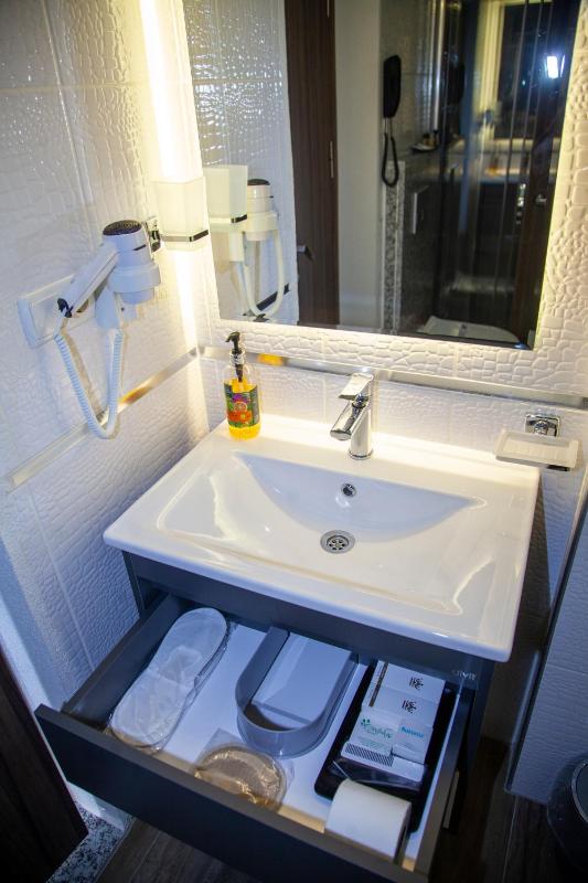Junior Suite image 3
