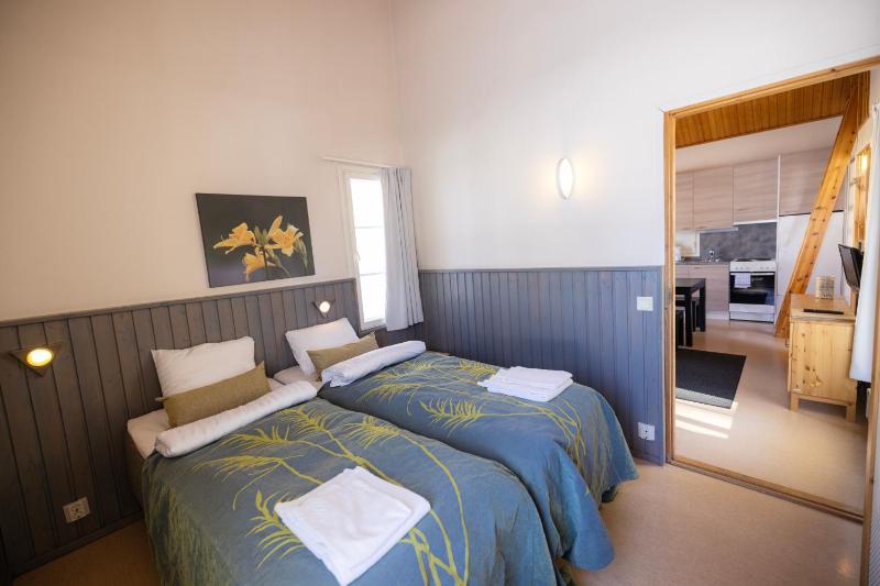 One-Bedroom Cottage image 4