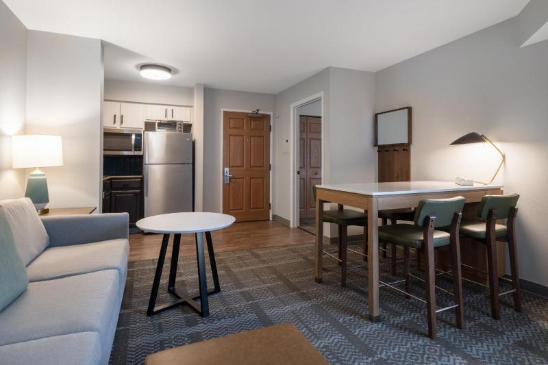 Two-Bedroom Suite - Non-Smoking image 3