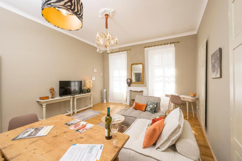 One-Bedroom Apartment image 1