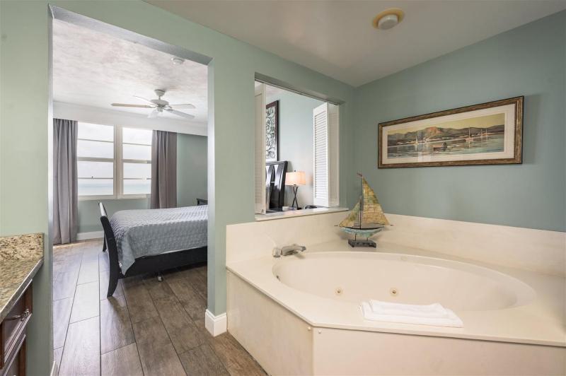 Unit 711 Ocean Walk - 3 Bedroom Ocean Front - image 21