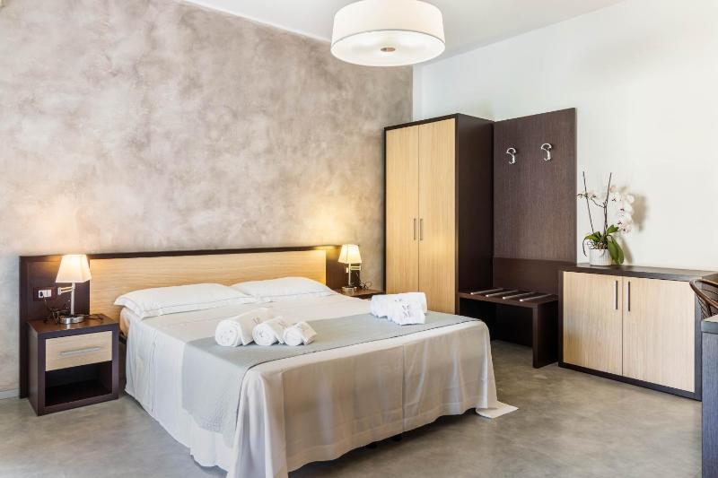 Marricriu BeB Rooms and Pool Avola - image 16