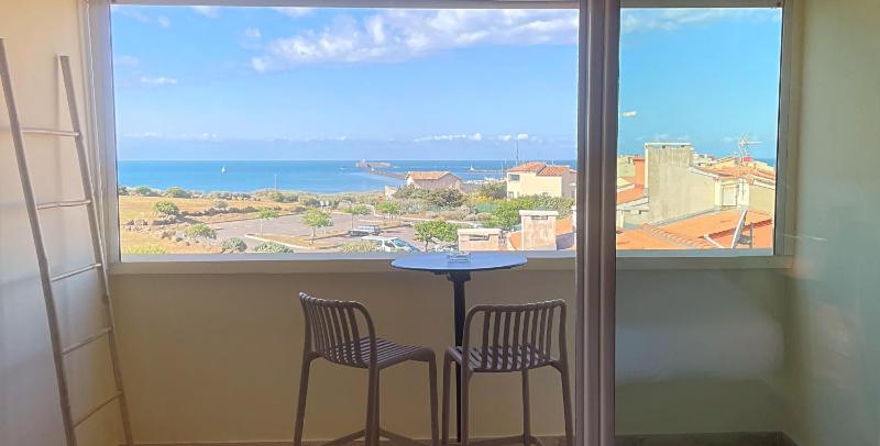 Deluxe Double Room with Side Sea View with terrace  image 4