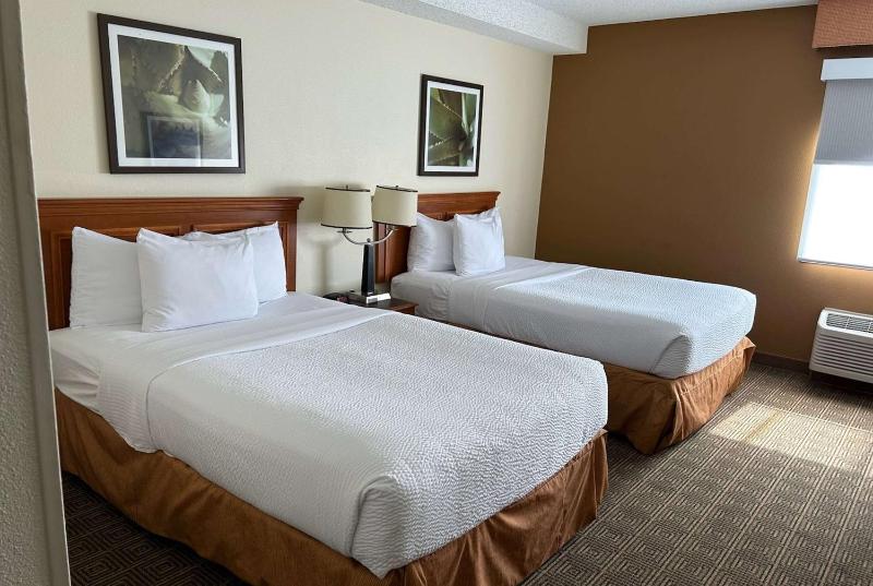 Double Room with Two Double Beds image 1