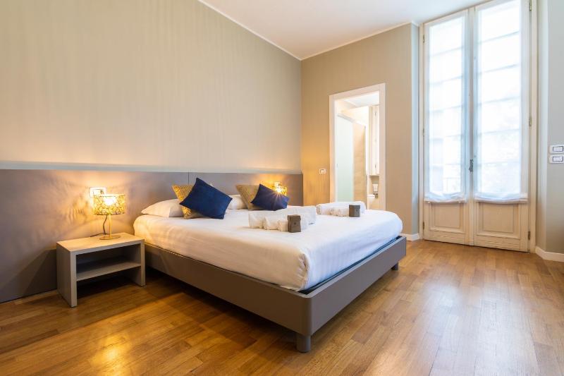 Quadruple Room with Balcony image 2