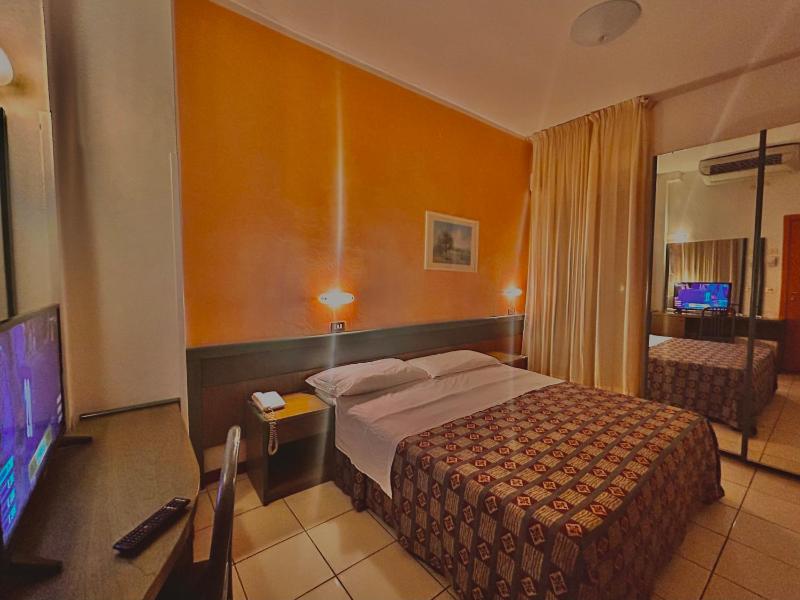 Double Room with Beach Package image 1