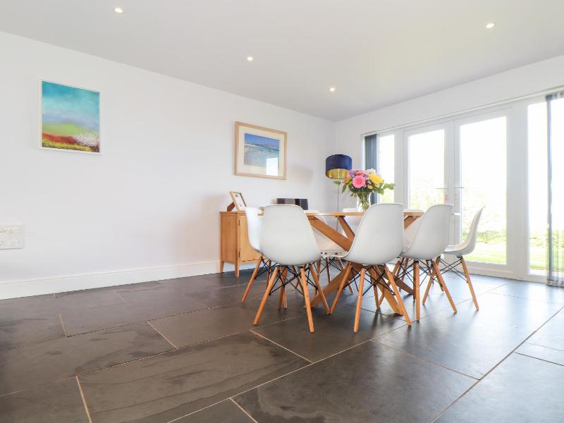 Charlotte's House - image 8