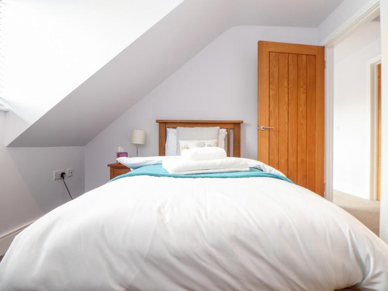 Charlotte's House - image 33