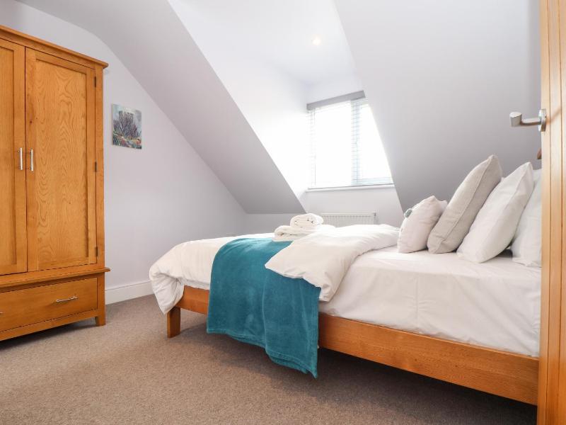 Charlotte's House - image 20