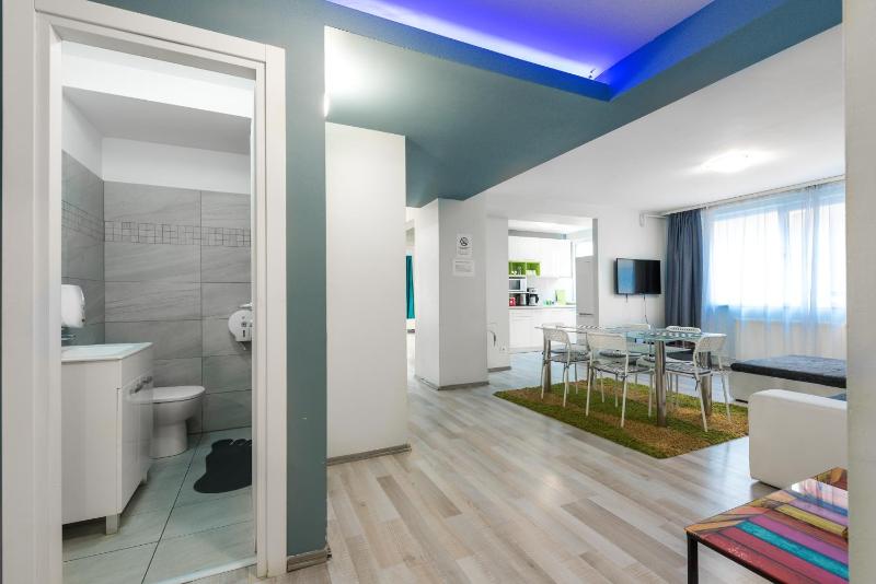 Bucharest City Center Apartment - image 13
