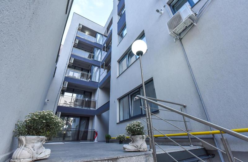 Bucharest City Center Apartment - image 3