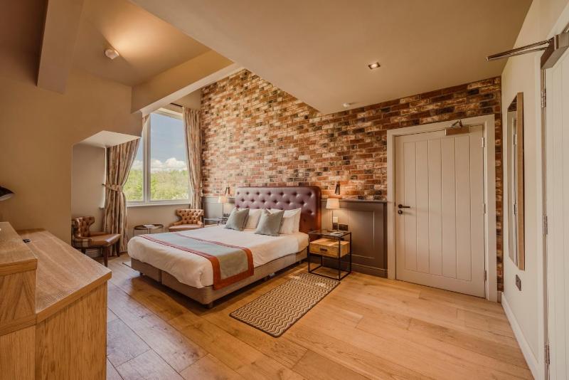 Double Room - Disability Access image 3