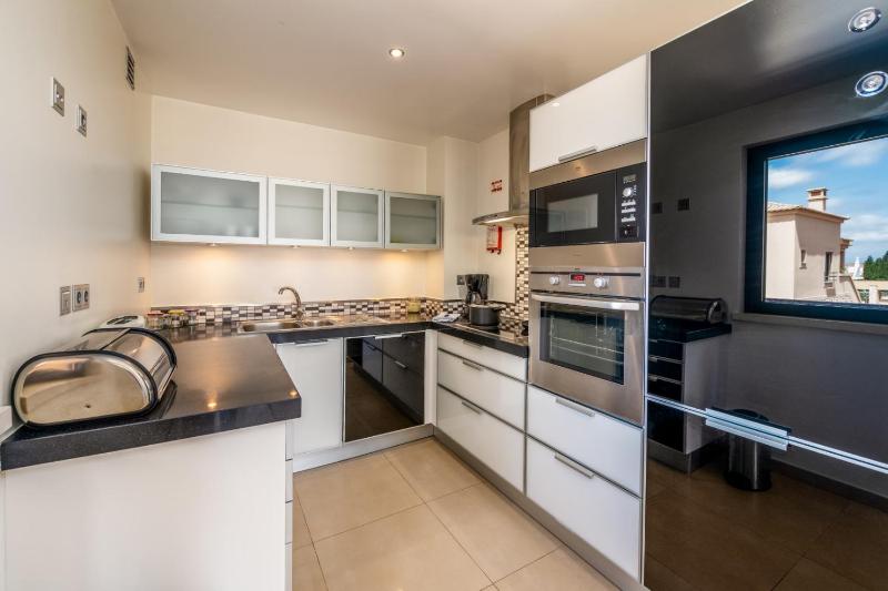 Three-Bedroom Apartment image 2