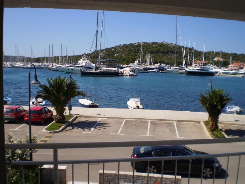 Apartments Vala - image 25
