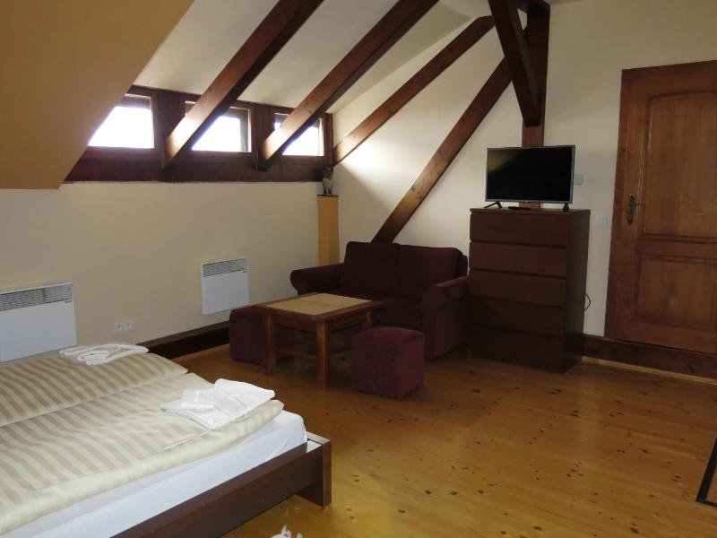 Apartment image 4