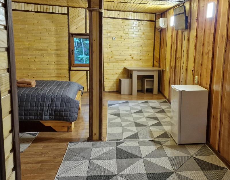 Superior King Room image 4