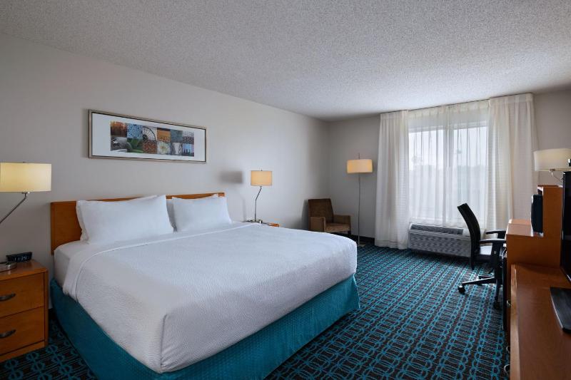 King Room image 3