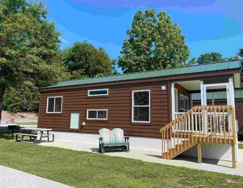 Two-Bedroom House image 4