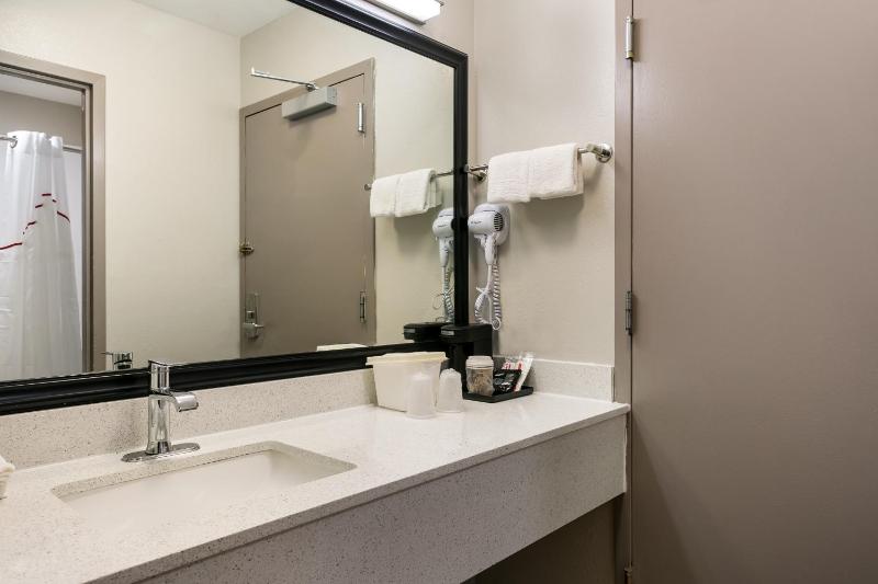 Superior King Room - Non-Smoking image 3