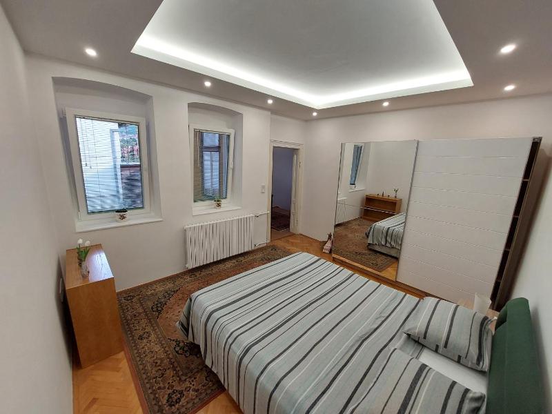 One-Bedroom Apartment image 1