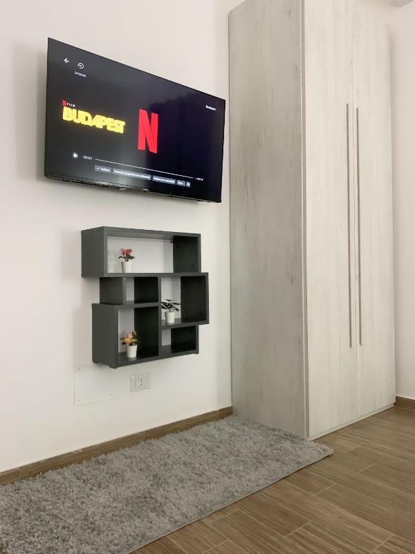 R Home - image 18