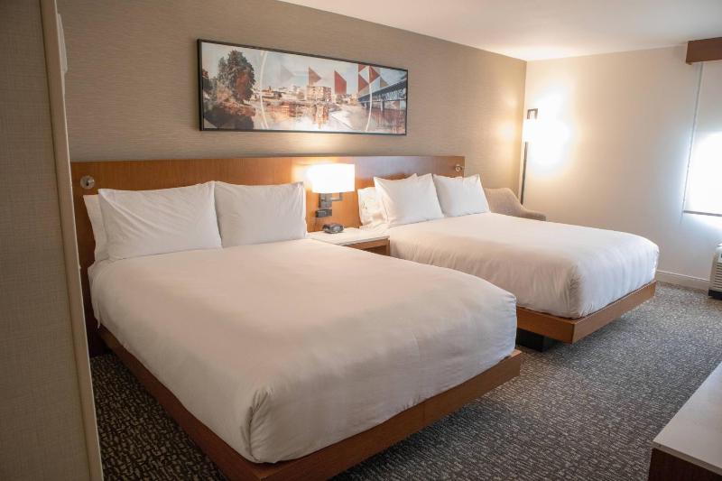 Standard Guest Room with Two Queen Beds image 1