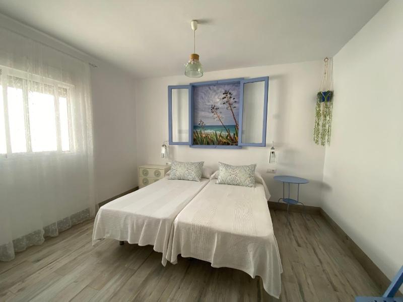 Superior Twin Room image 1